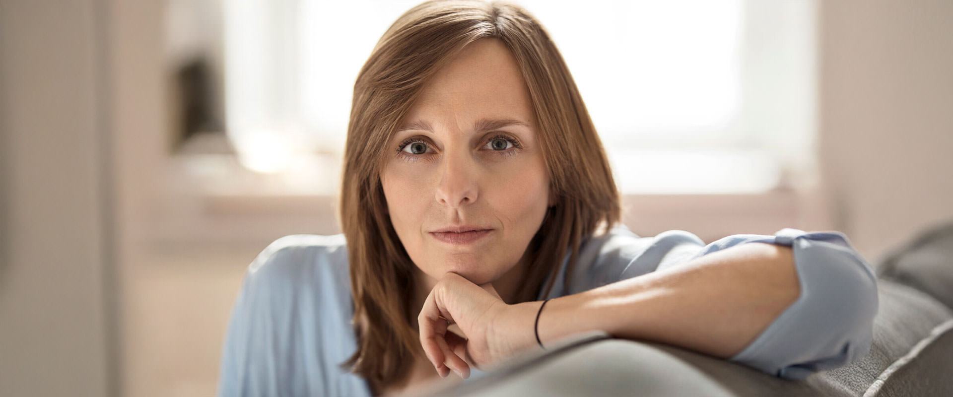 Federbild als Symbol für Psychotherapie mit Mag. Alexandra Koch